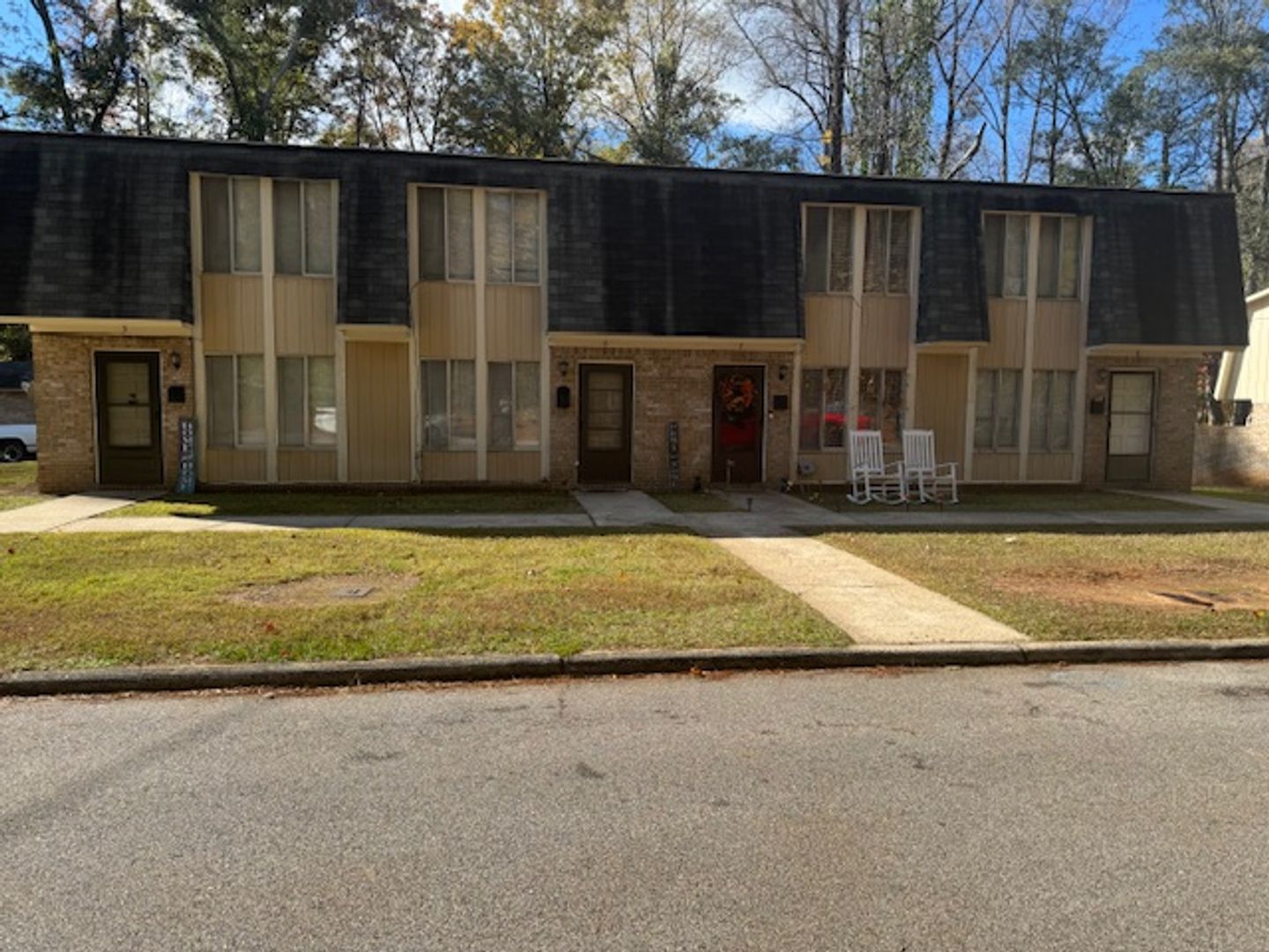 LaGrange Apartment: Starmount Drive