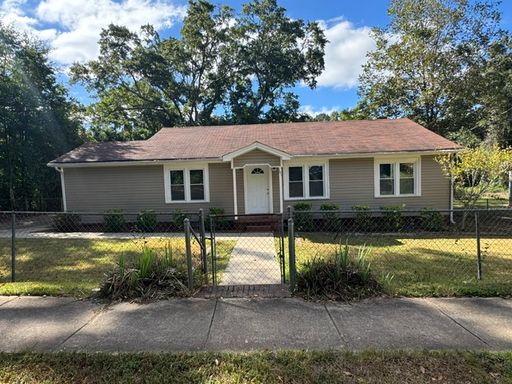 3 Bedroom Rental – 101 Turner St, LaGrange, GA 30240