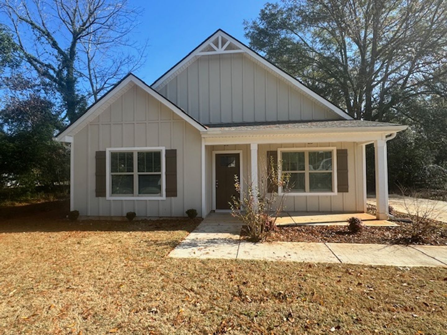 LaGrange House: 515 Boulevard