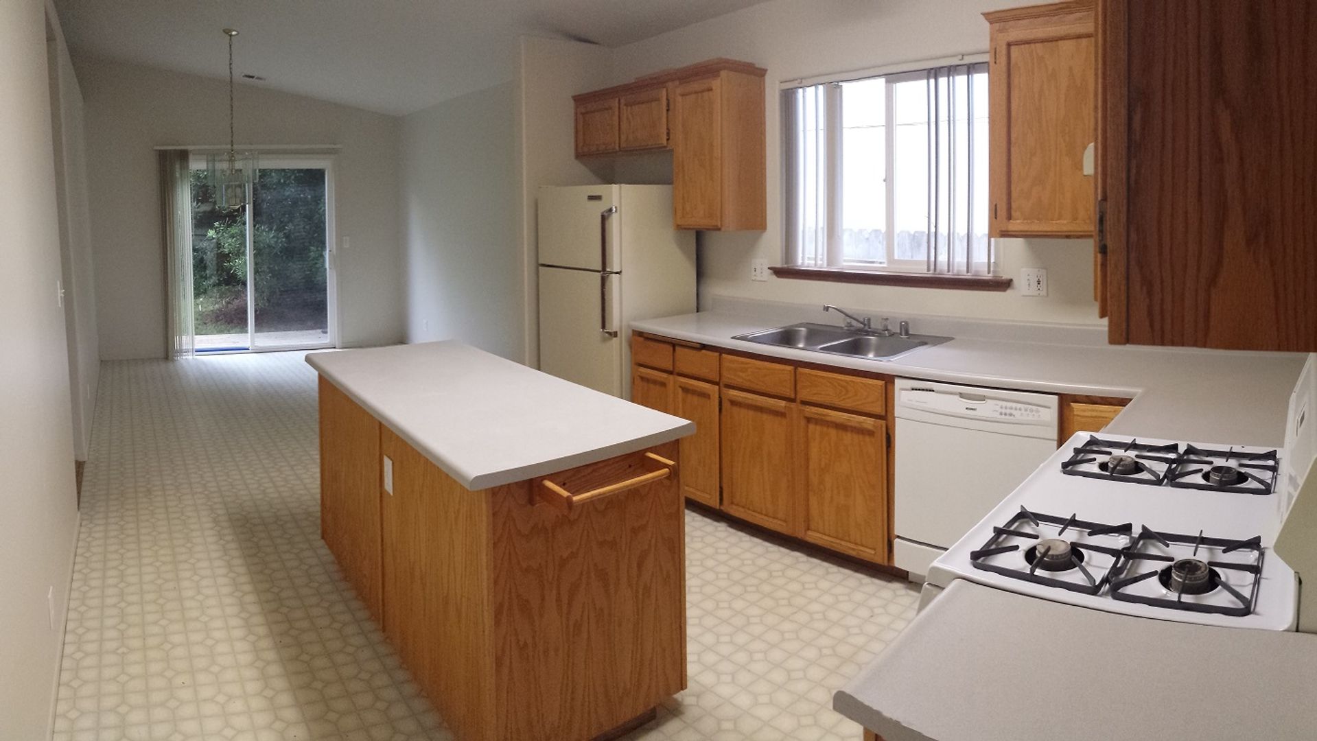 McKinleyville House: 2115 Thiel