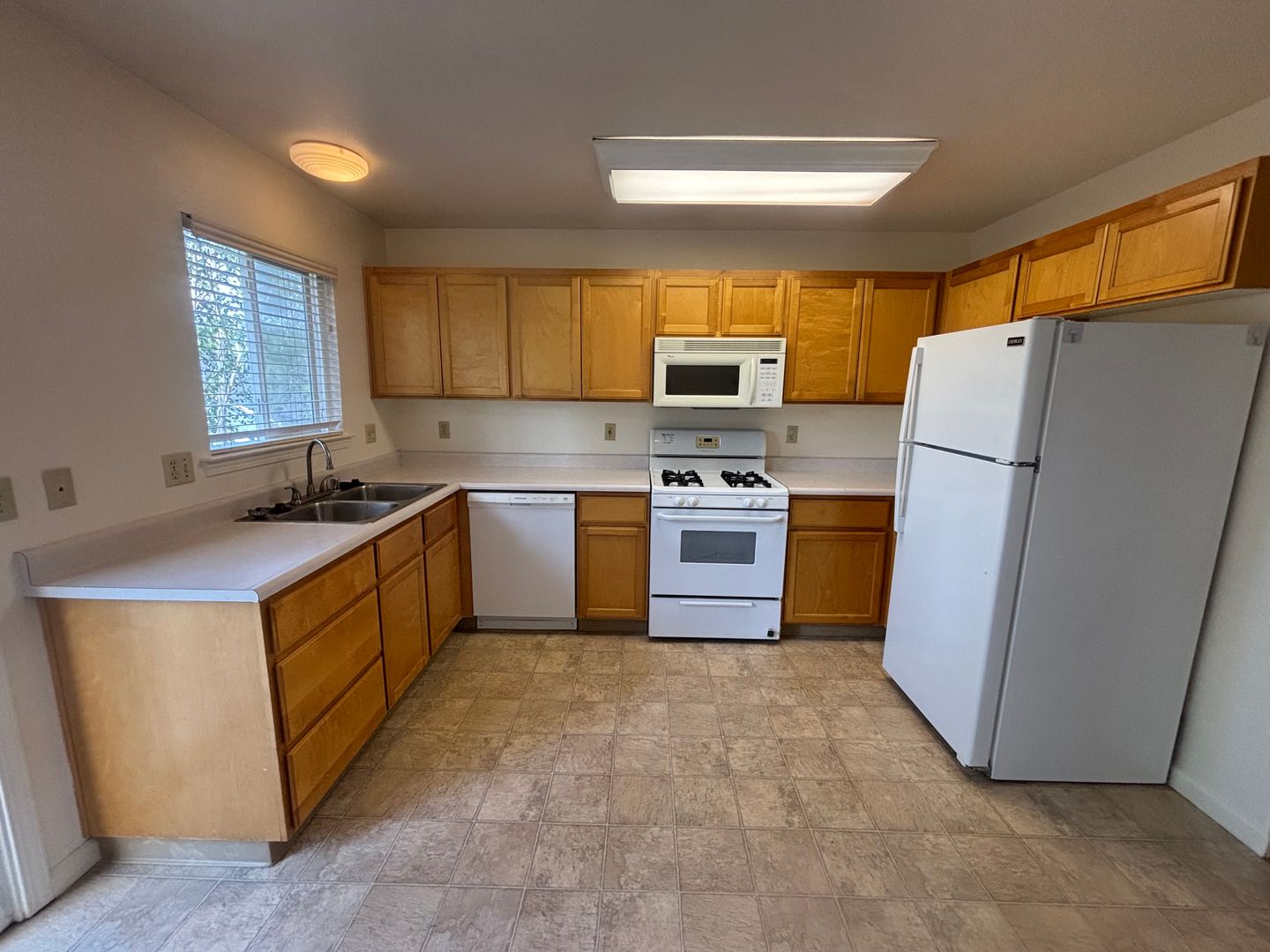 McKinleyville Apartment: 1461 Larissa Circle