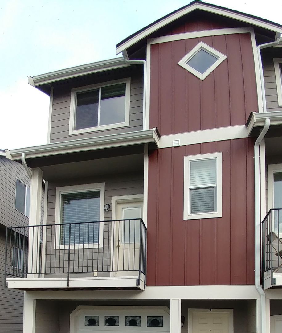 Tacoma Apartment: 8402 South C Street
