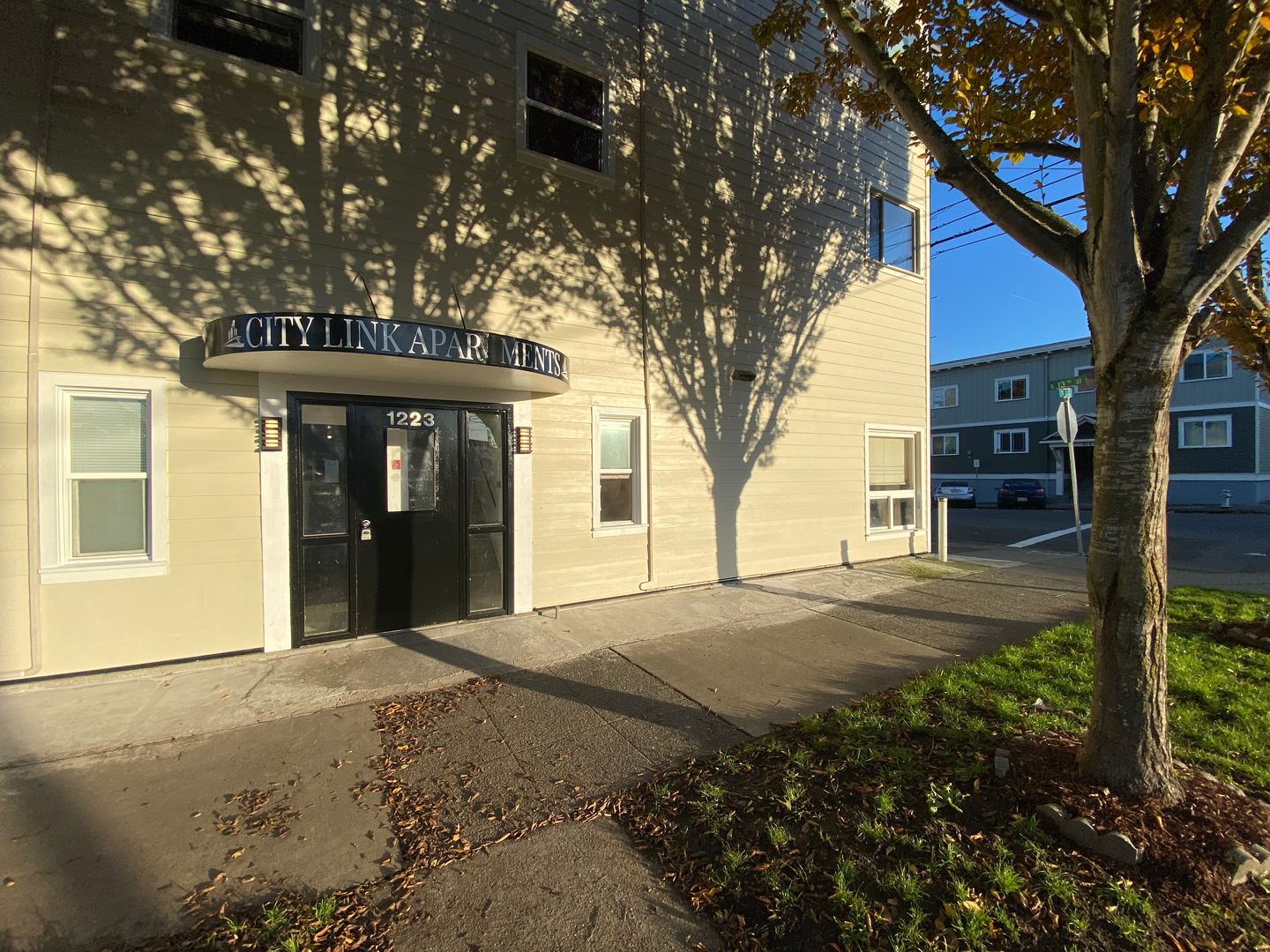 Tacoma Apartment: 1223 South J Street