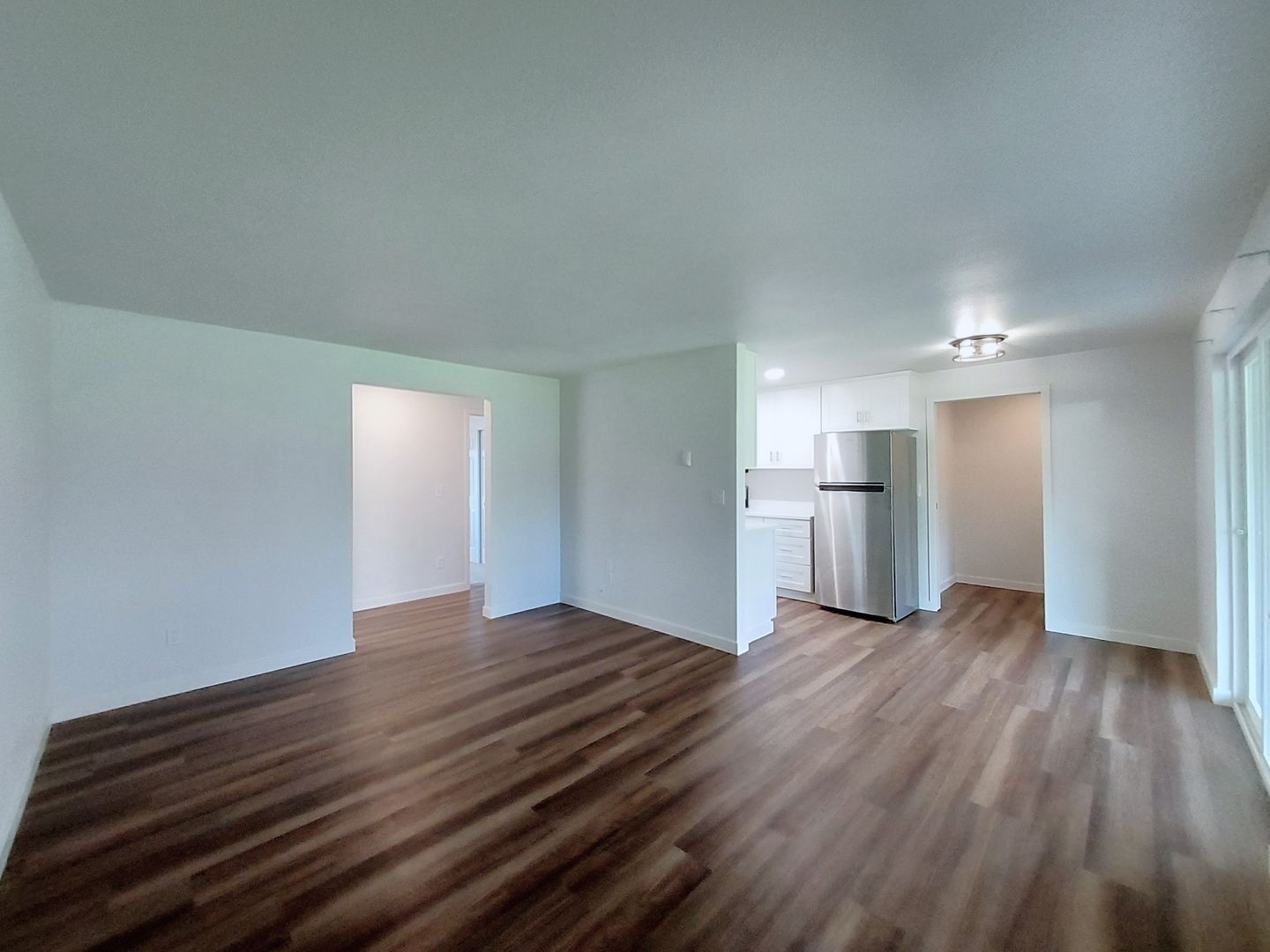 Puyallup Apartment: 6319 to 6329 114th Avenue Ct E