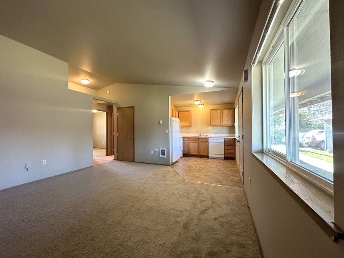Spanaway Apartment: 102 160th St S