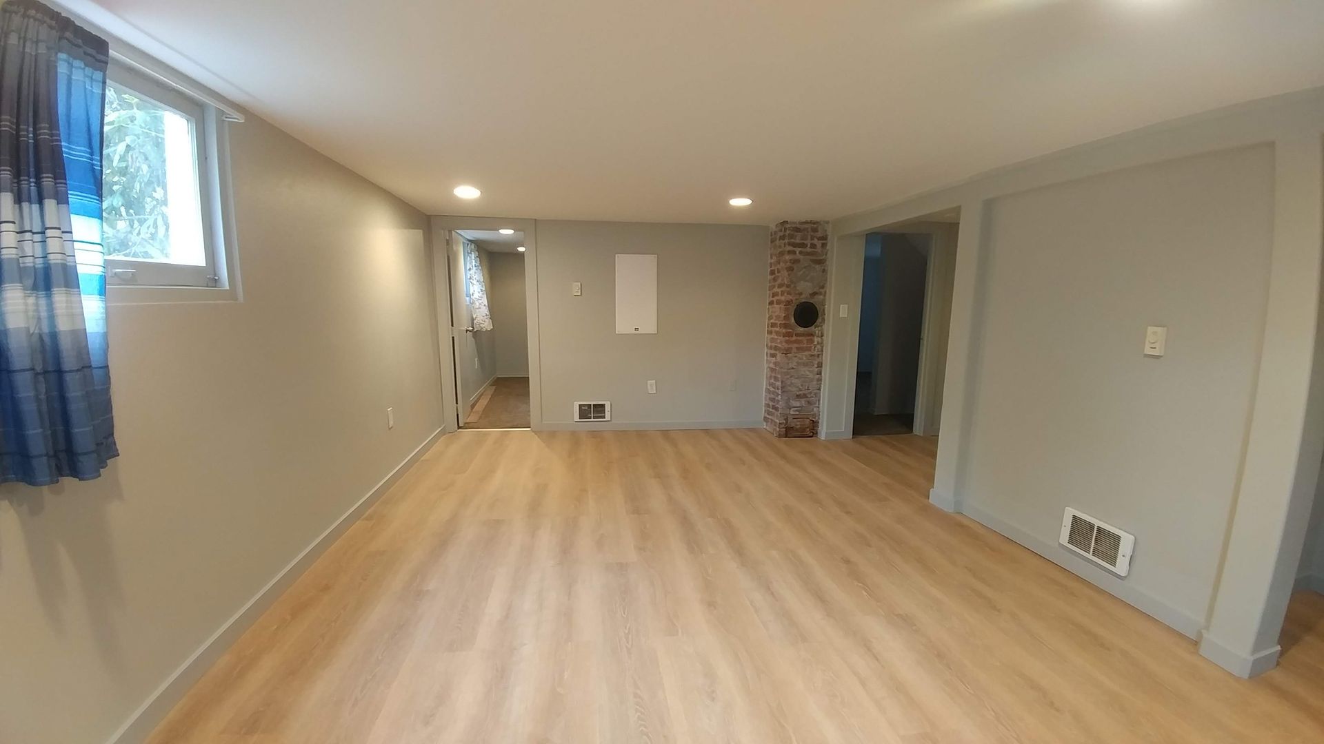 Tacoma Apartment: 2107 S Ainsworth Ave