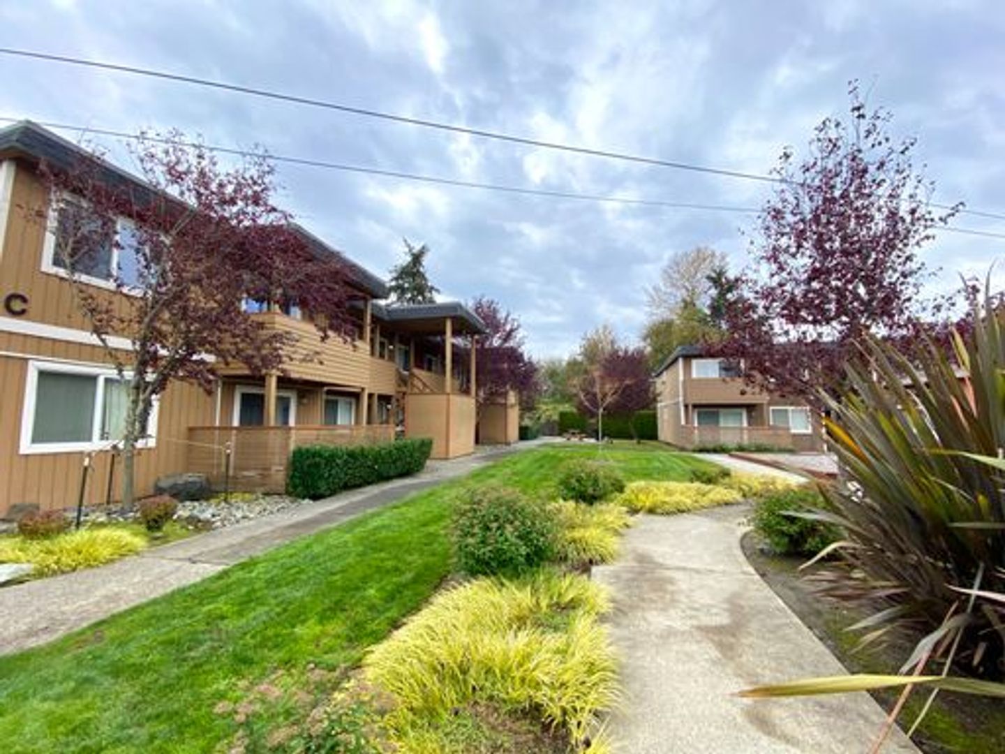 Tacoma Apartment: 6102 6th Ave