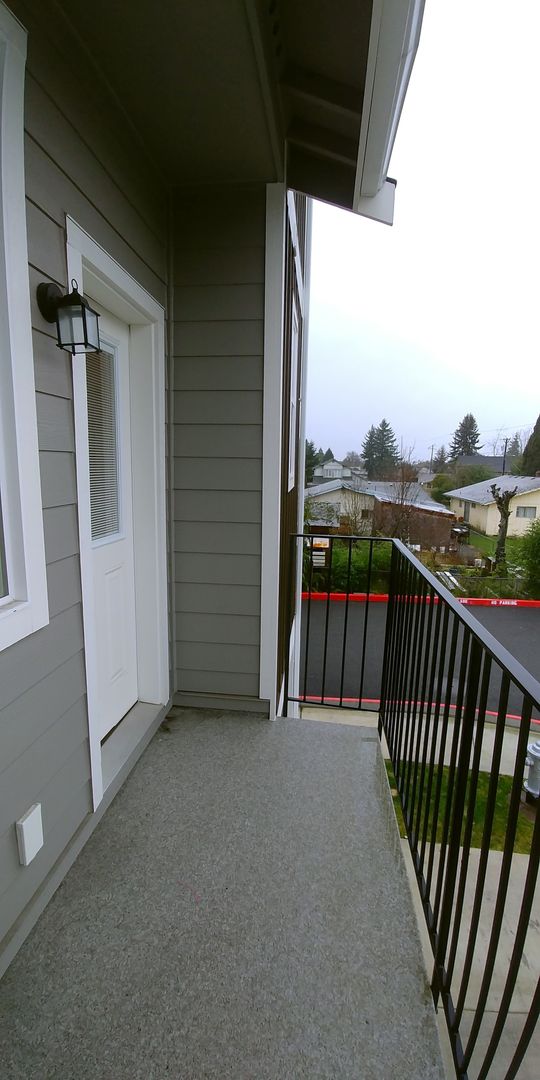 Tacoma Apartment: 8402 South C Street