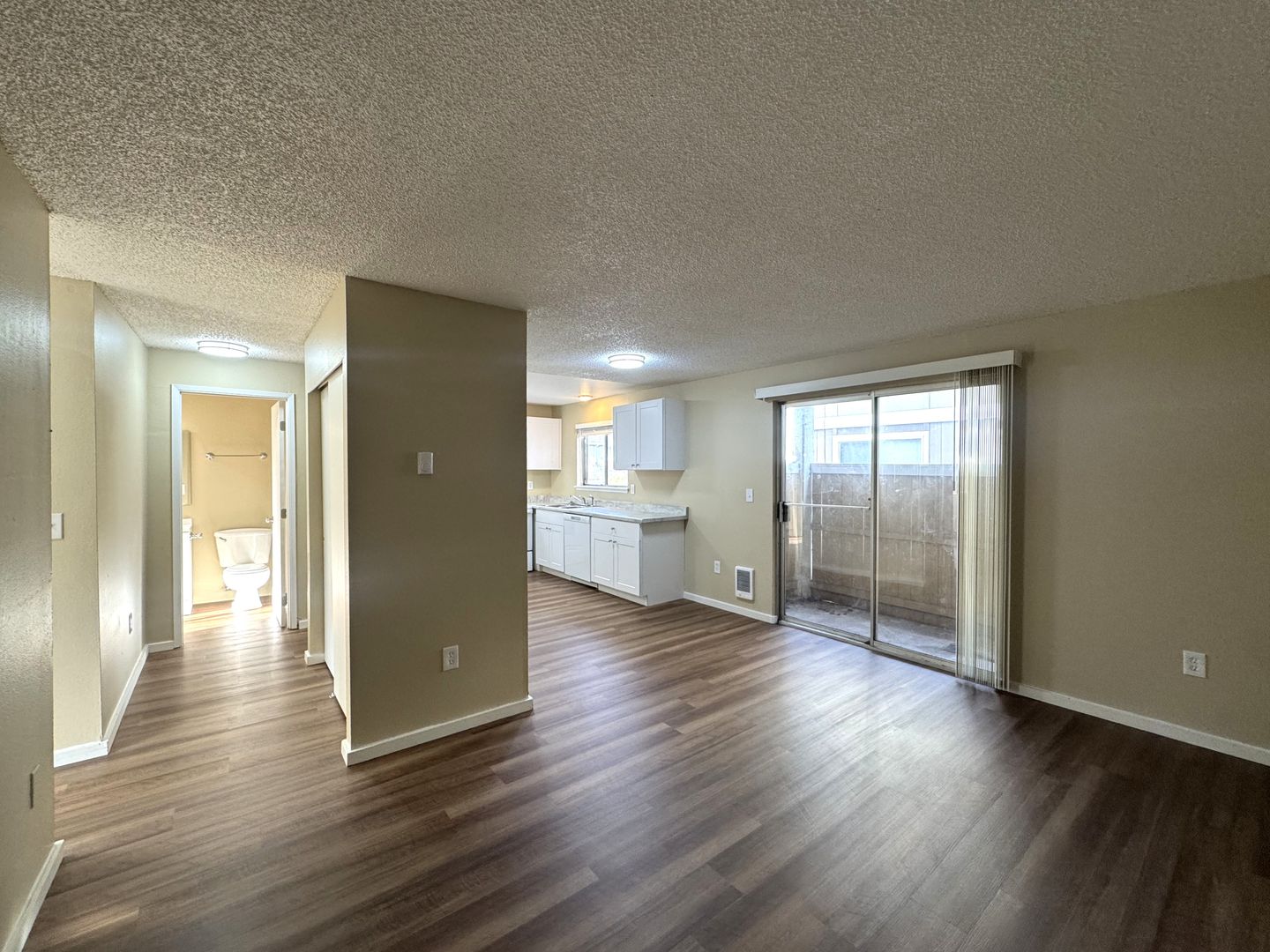 Tacoma Apartment: 4018-4028 S Warner Street