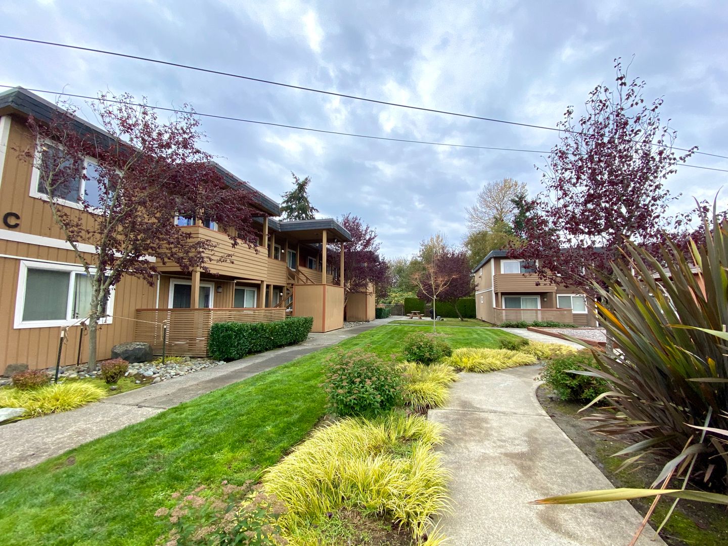 Tacoma Apartment: 6102 6th Ave