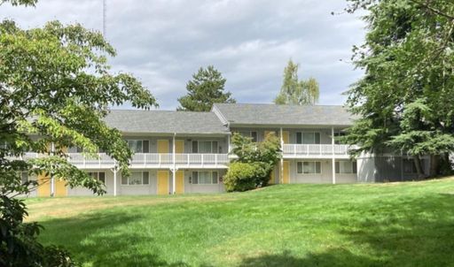 Tucked Away Community! One Bedroom! – photo 1