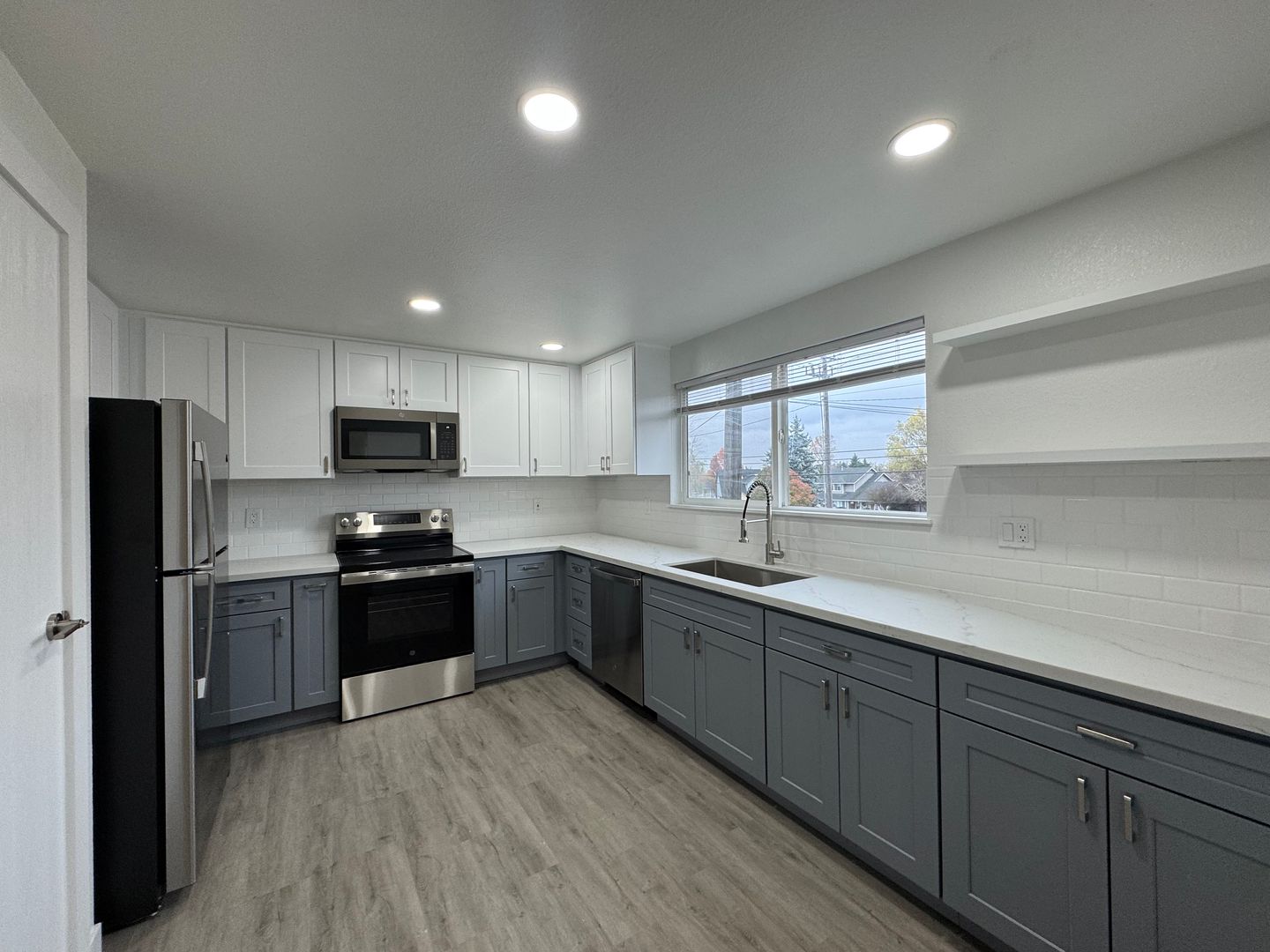 Tacoma House: 1603 Norpoint Way NE