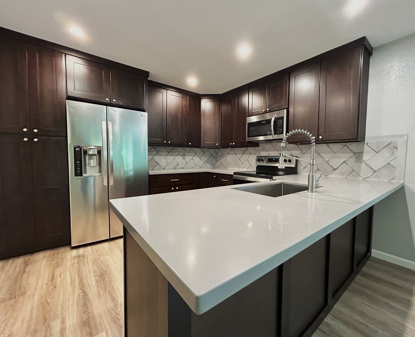 Tacoma Condo: 909 N I St. Unit 111