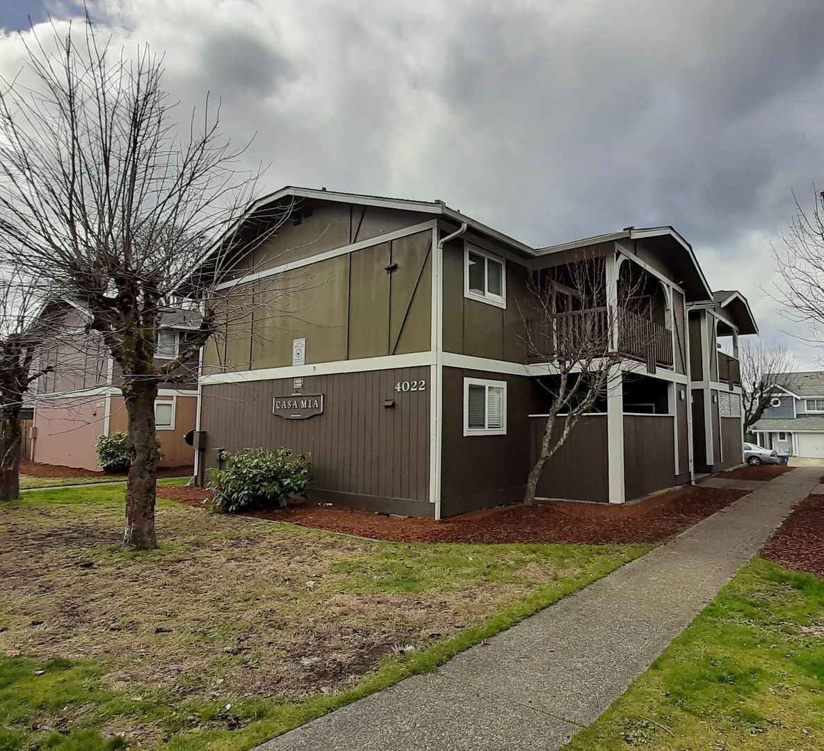 Tacoma Apartment: 4018-4028 S Warner Street