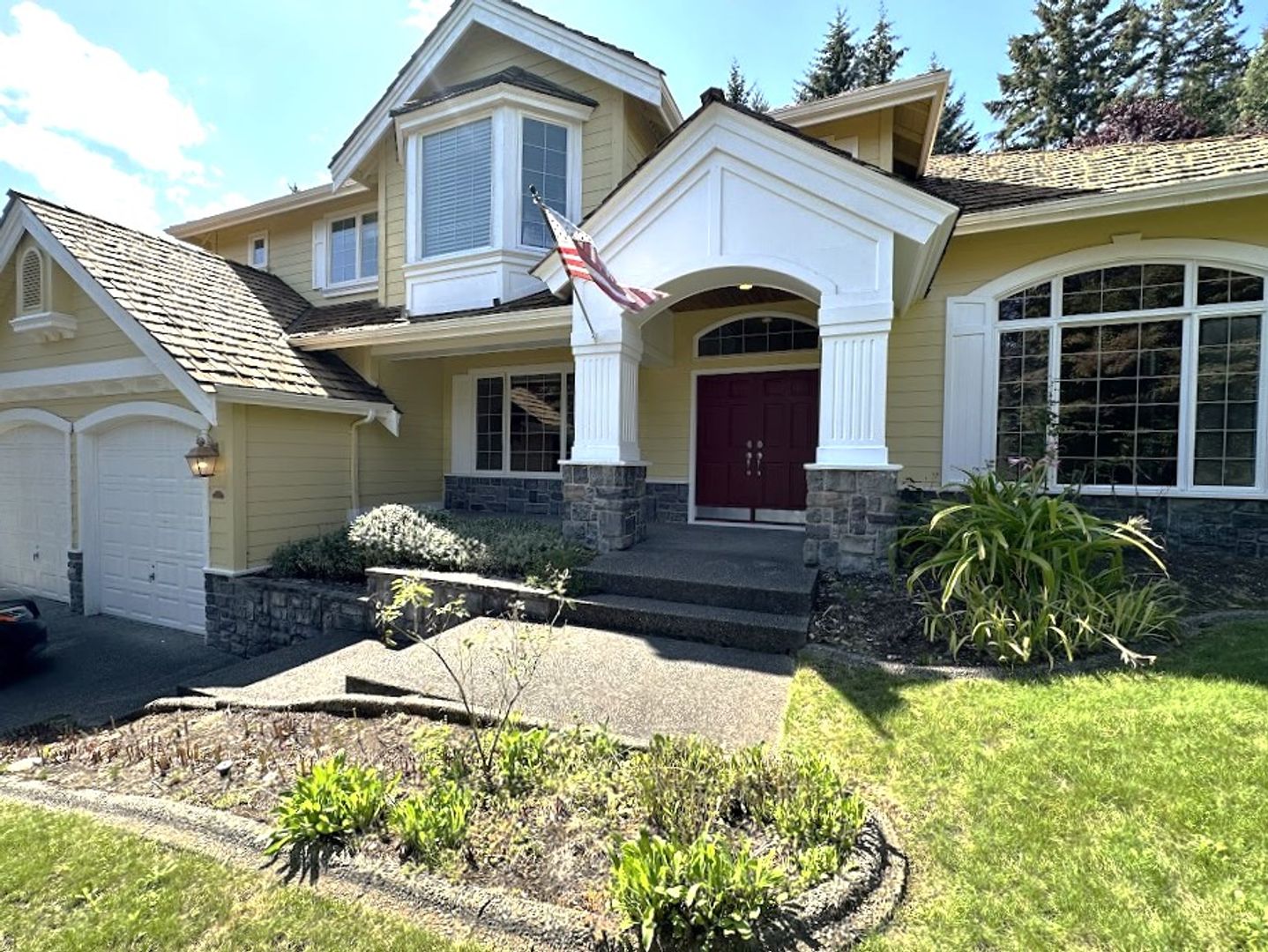 Gig Harbor House: 2424 22nd Ave Ct NW
