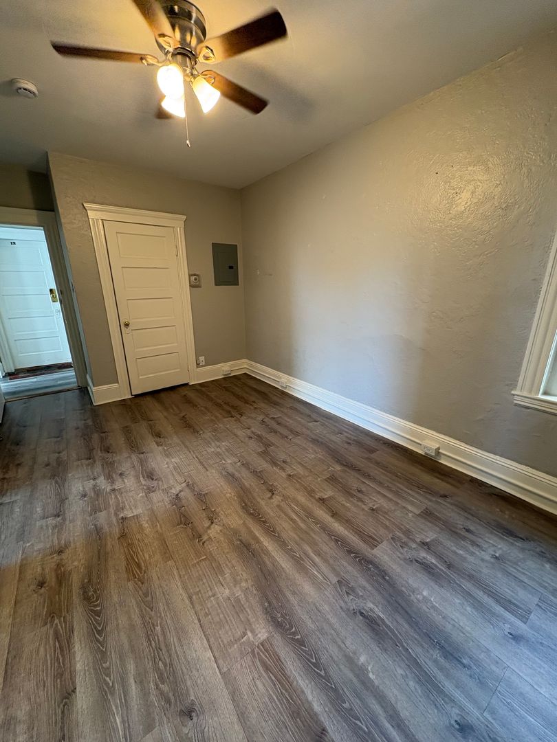 Salem Apartment: 248 Washington Street