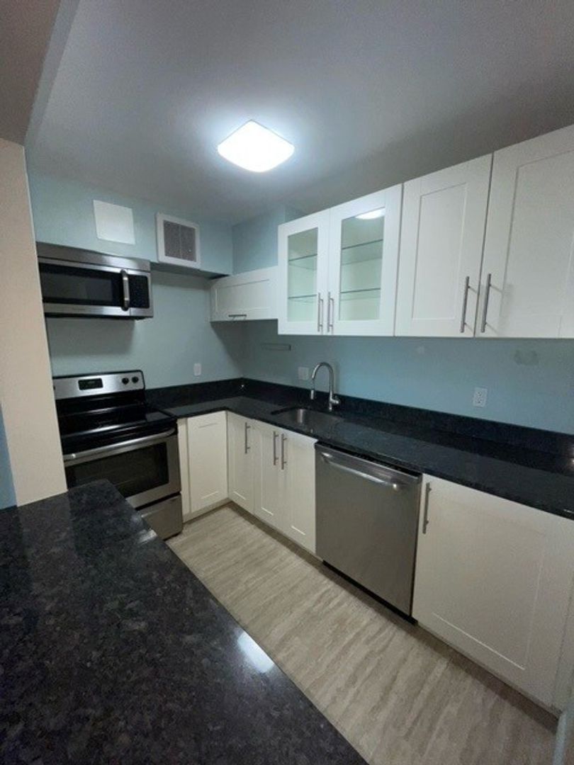 Beverly Apartment: 80 Herrick St.