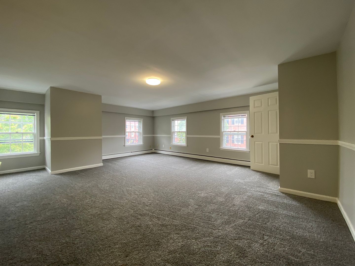 Salem Apartment: 10 Summer St