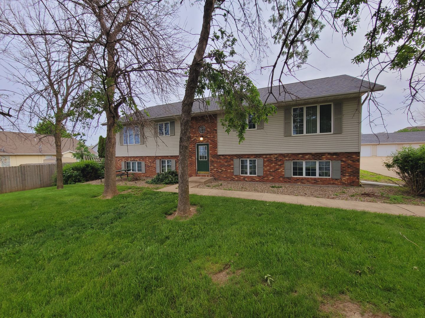Mount Vernon Apartment: 517 Highway 30 SW