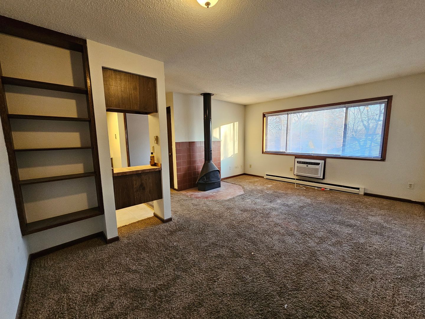 Cedar Rapids Apartment: 133-137 29th St Dr SE