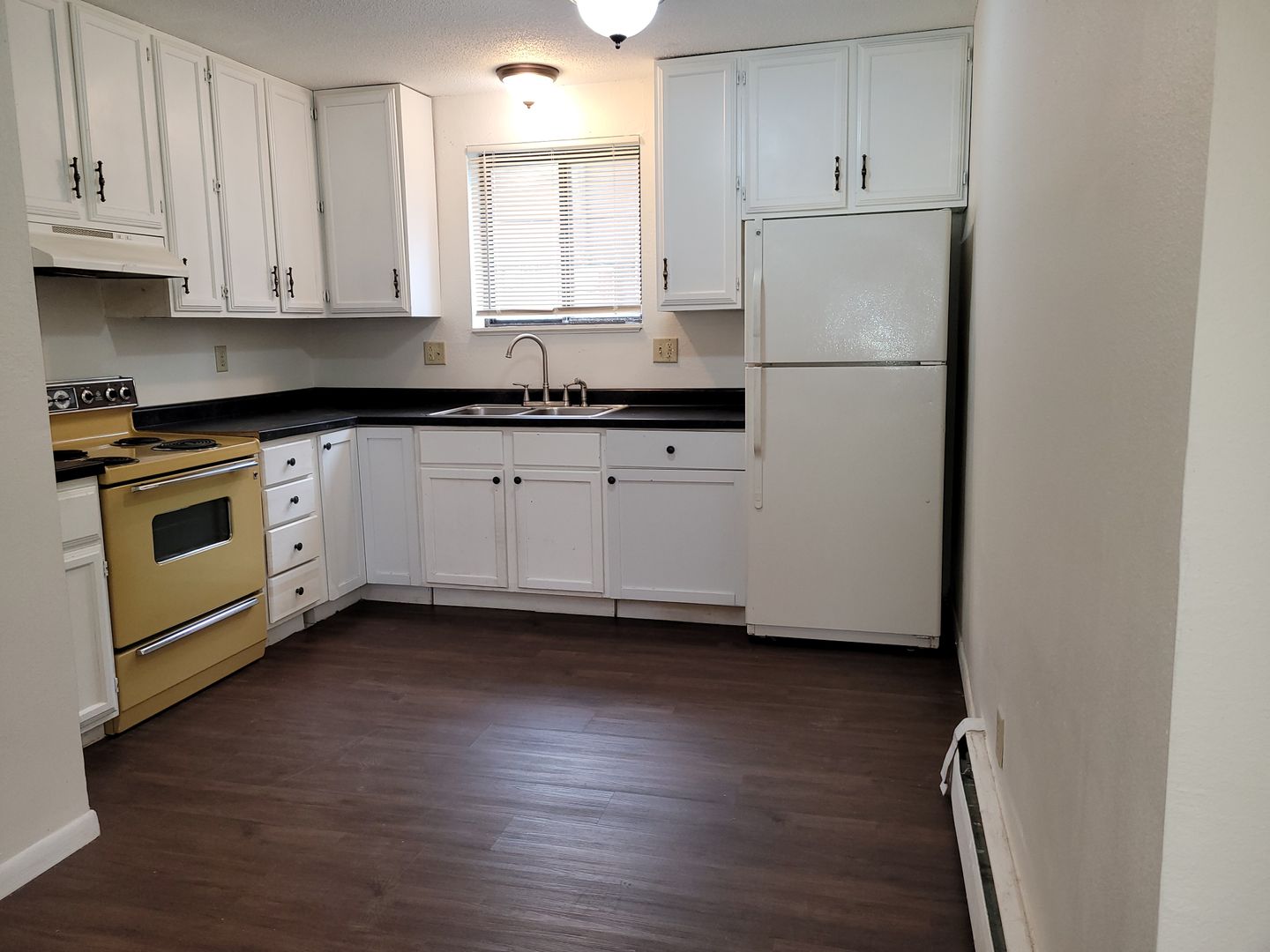 Hiawatha Apartment: 740 Brandon Avenue