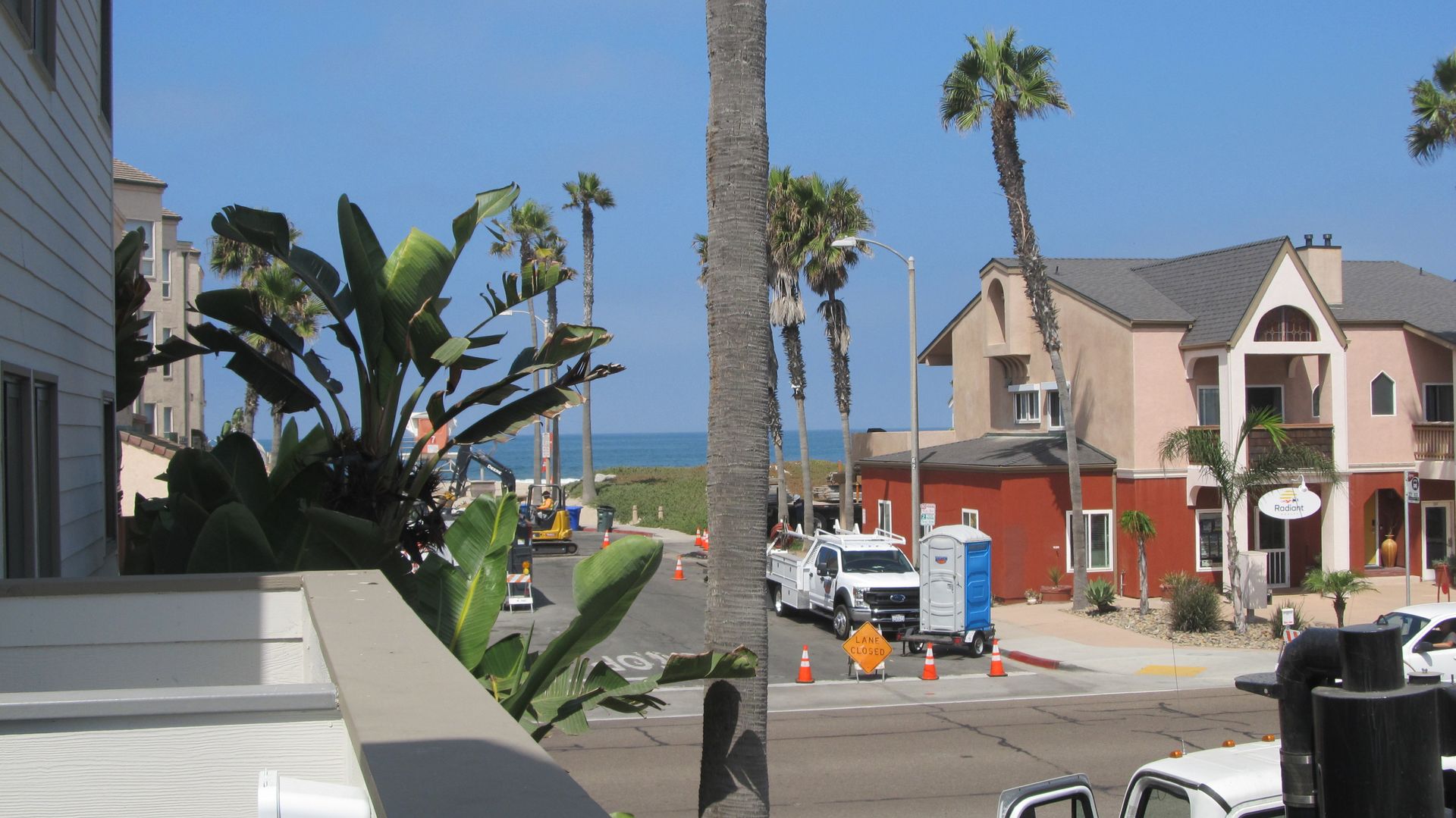 Imperial Beach House: 739 Seacoast