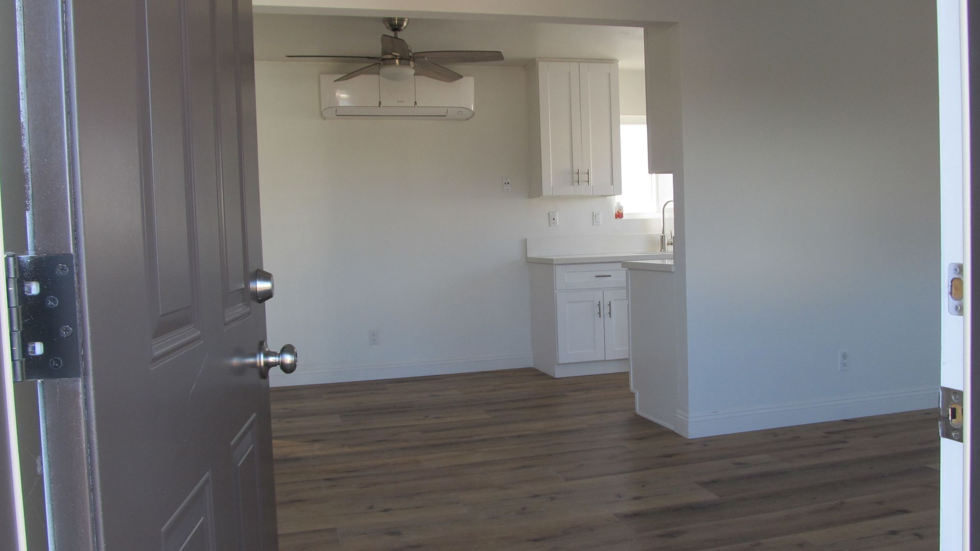Imperial Beach Apartment: 1354 Iris