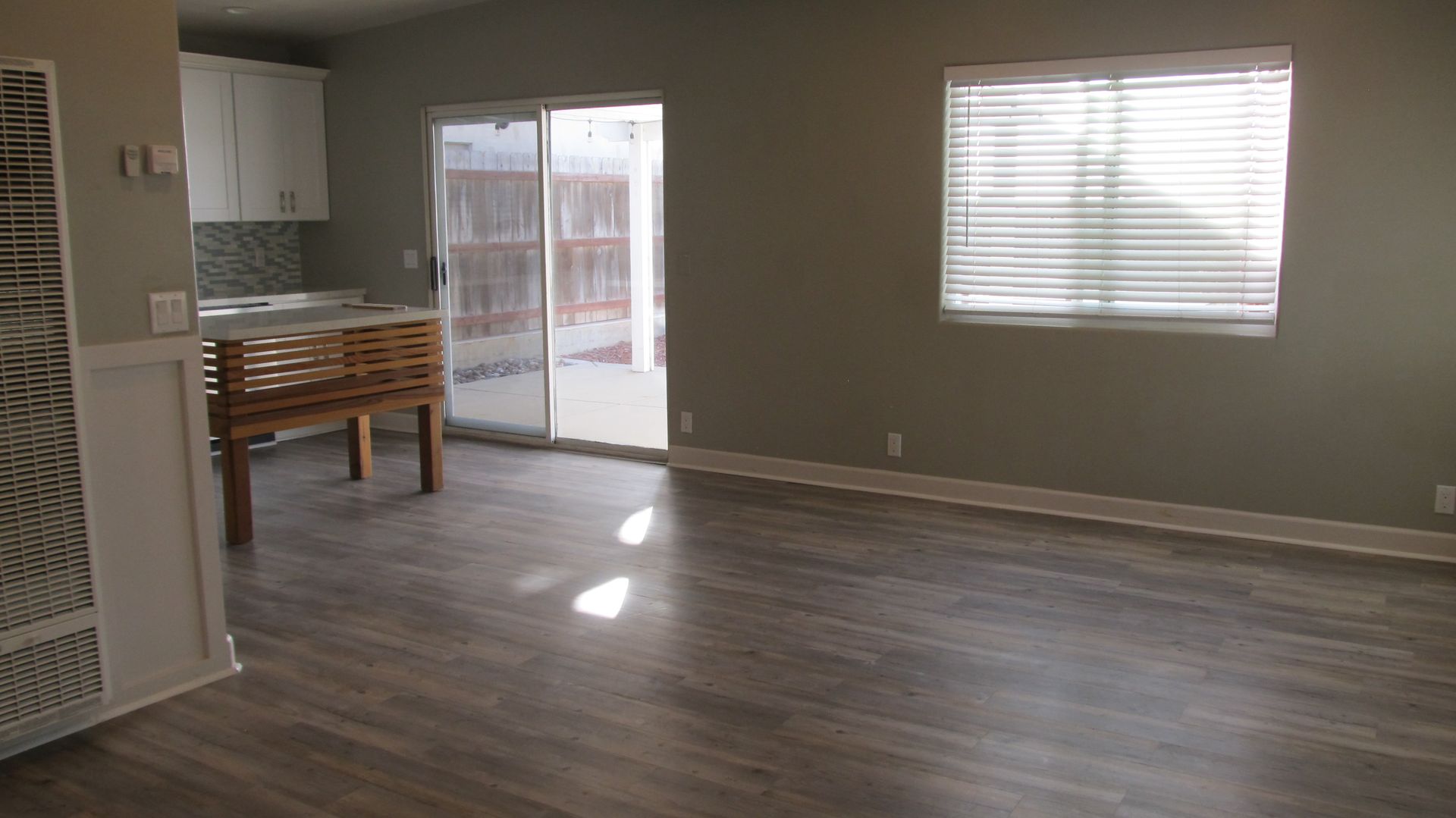 Imperial Beach Apartment: 390 7th st