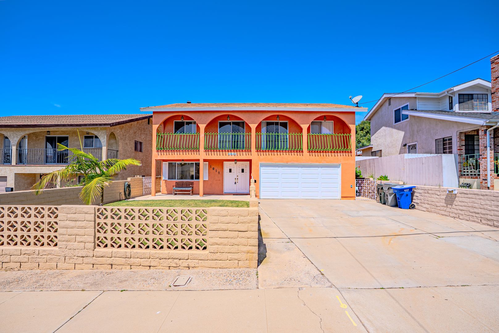 Imperial BEach House: 1012 11th St