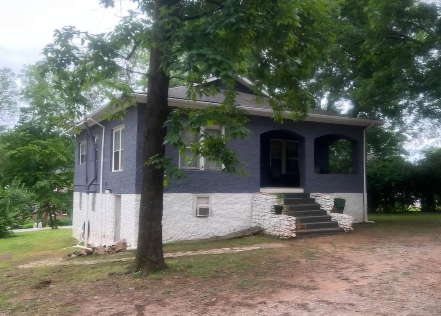 Huntsville House: 1908 Toll Gate Road SE