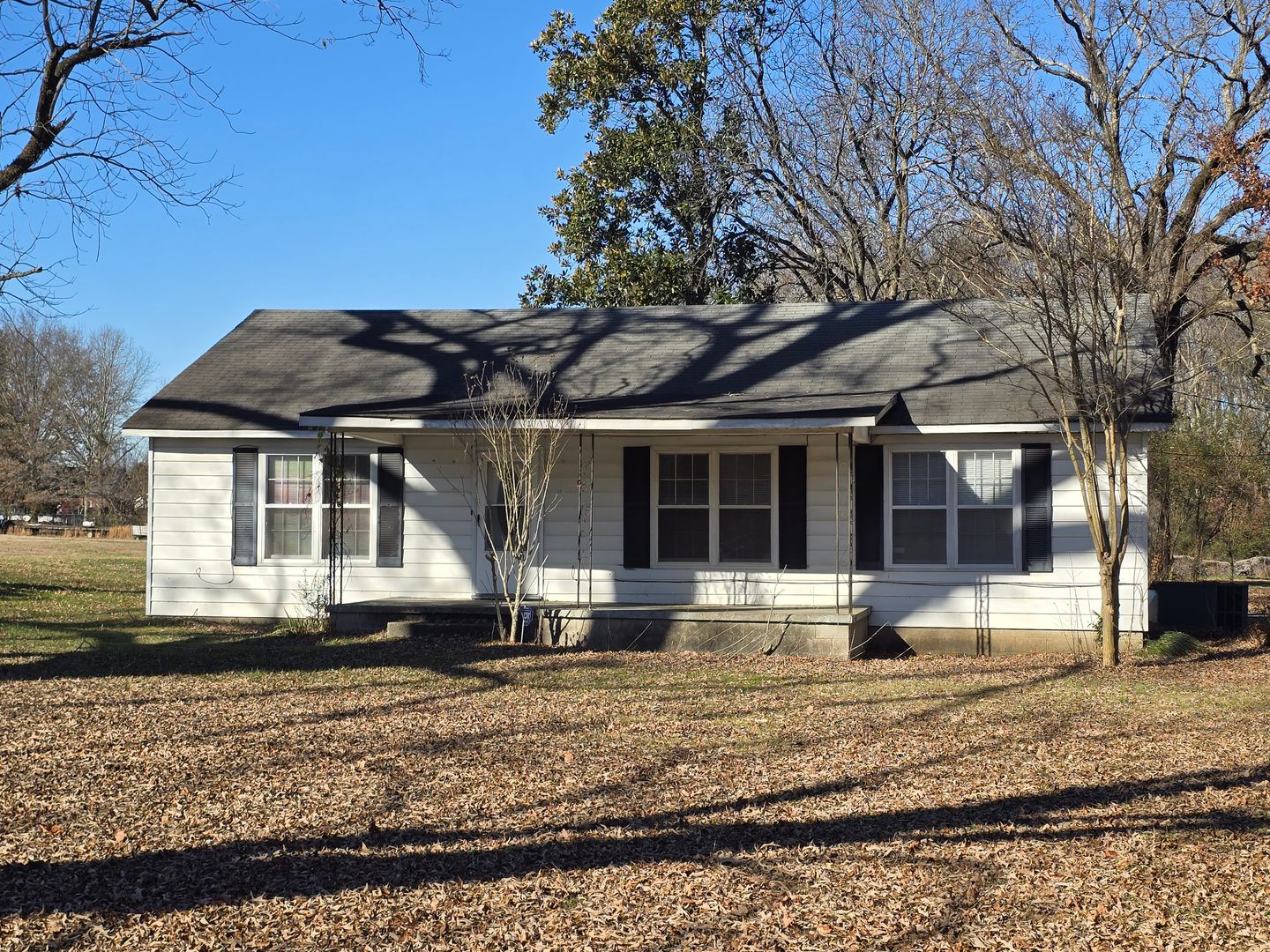 Huntsville House: 1041 Ryland Pike NE