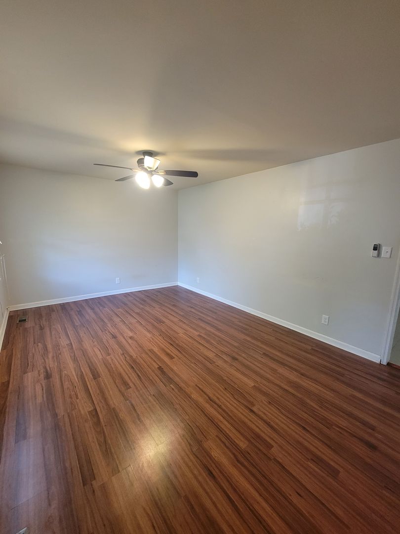 Huntsville House: 3314 Deerfield Road