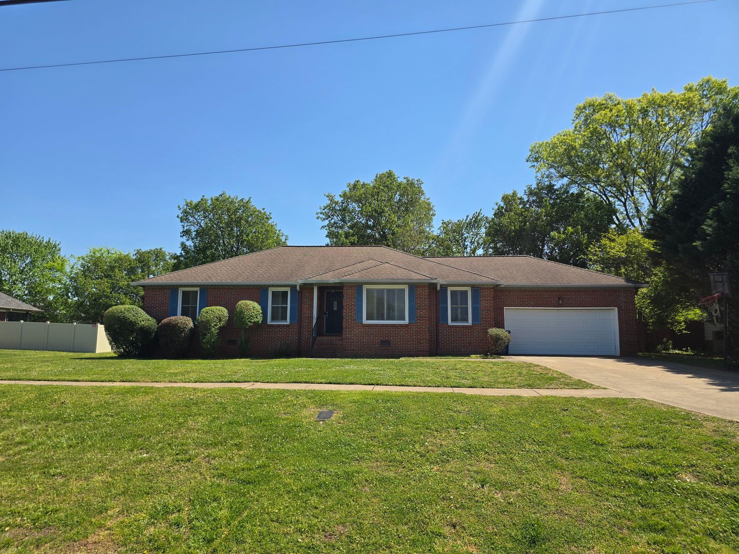 Huntsville House: 119 Wind Rush Road