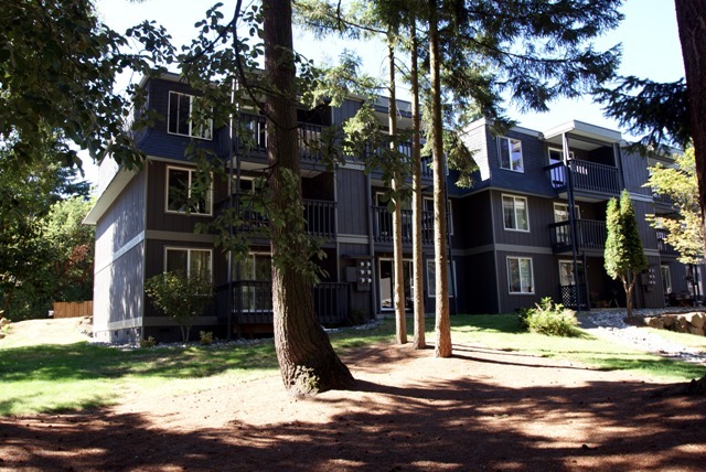 Lynnwood Apartment: 6627 200th St SW