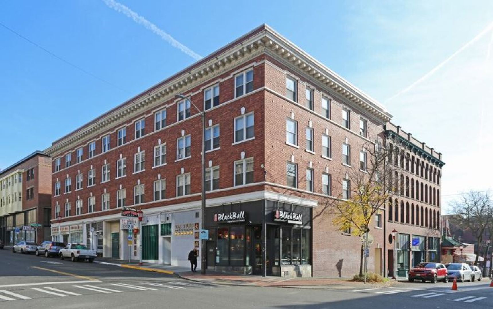 Seattle Apartment: 657 South King Street