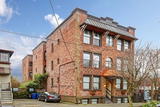 Top Floor Studio near Seattle U - 3 Weeks Free – photo 1