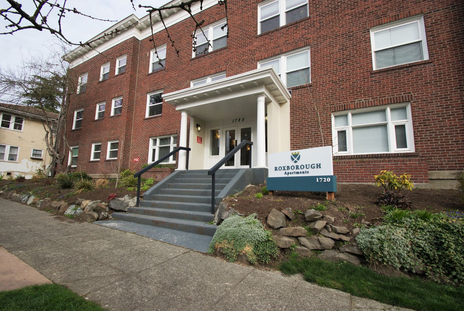 SEATTLE Apartment: 1720 E DENNY WAY