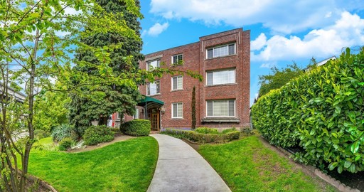 Large Portage Bay Studio - 2 Weeks Free – photo 1
