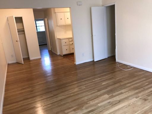 NO FEE! Amazing Apartment with great space in GUTTENBERG, NJ!!!