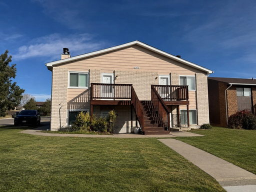 Now leasing: Updated 1-bed, 1-bath near F.E. Warren AFB, shopping, dining & I-25. – photo 1