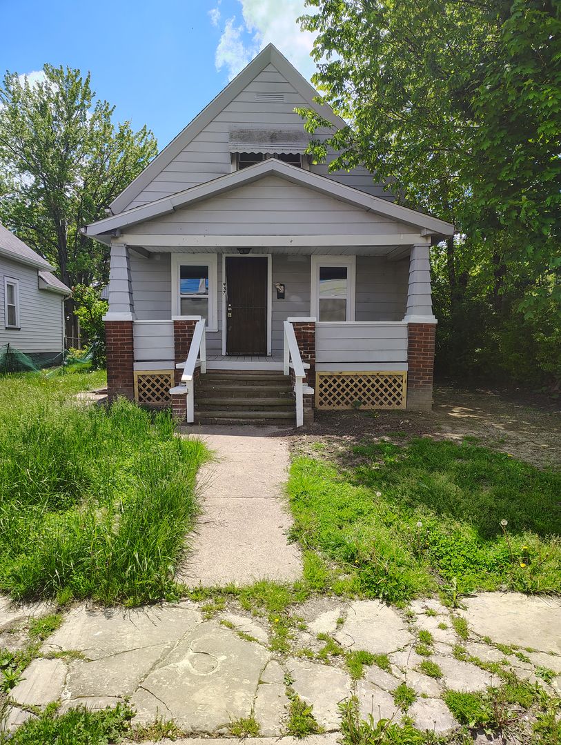 Section 8 Accepted! Spacious 2br home