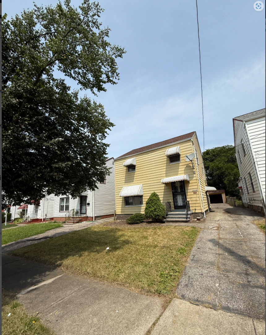 Cleveland House: 10317 Avon Ave