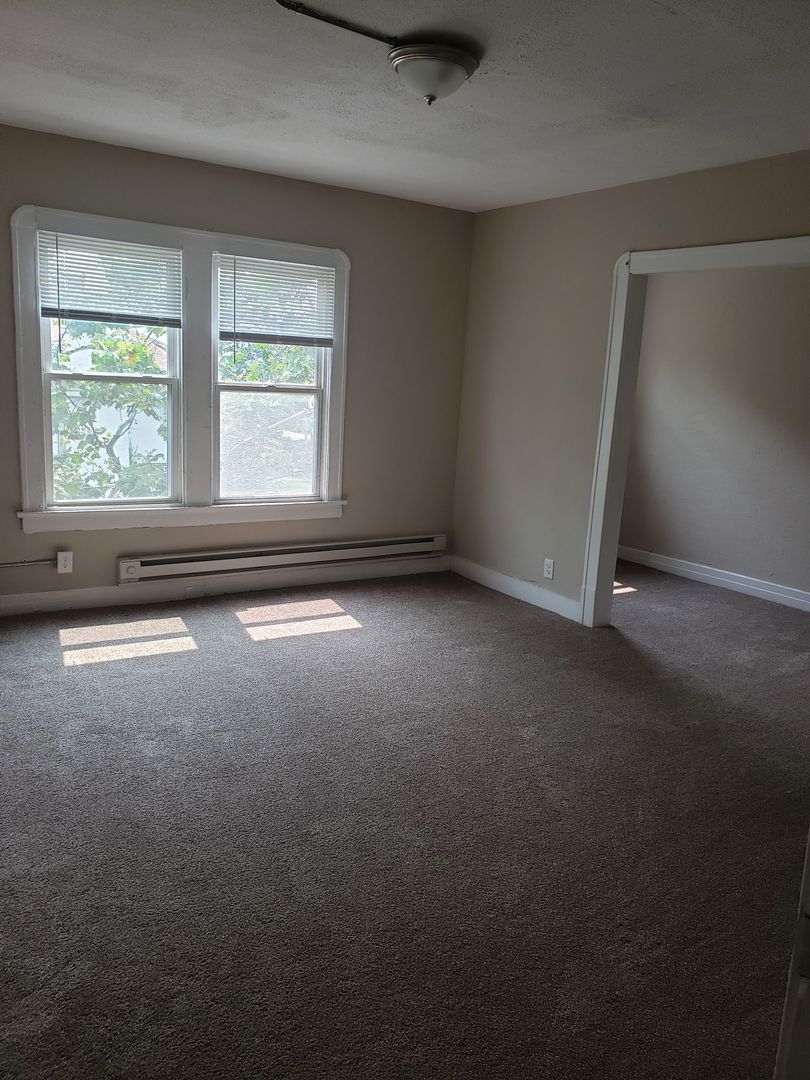 East Cleveland Apartment: 15000 Euclid Ave