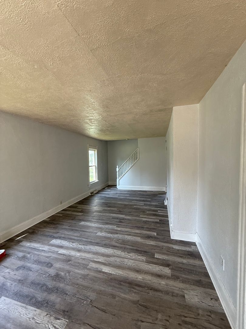 SECTION 8 and EDEN Accepted!! Newly Renovated 3BR Gem – 1.5 Baths!!