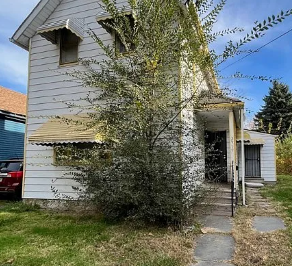 Cleveland House: 2919 E 64th Street
