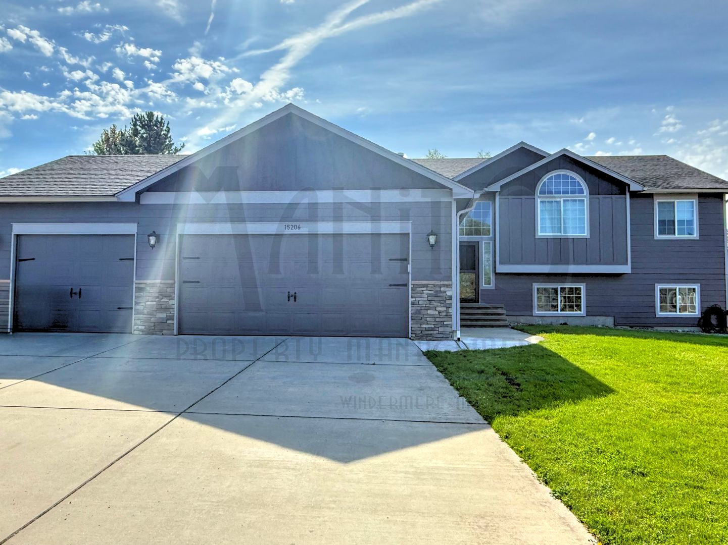 Mead House: 15206 N Wilson Court