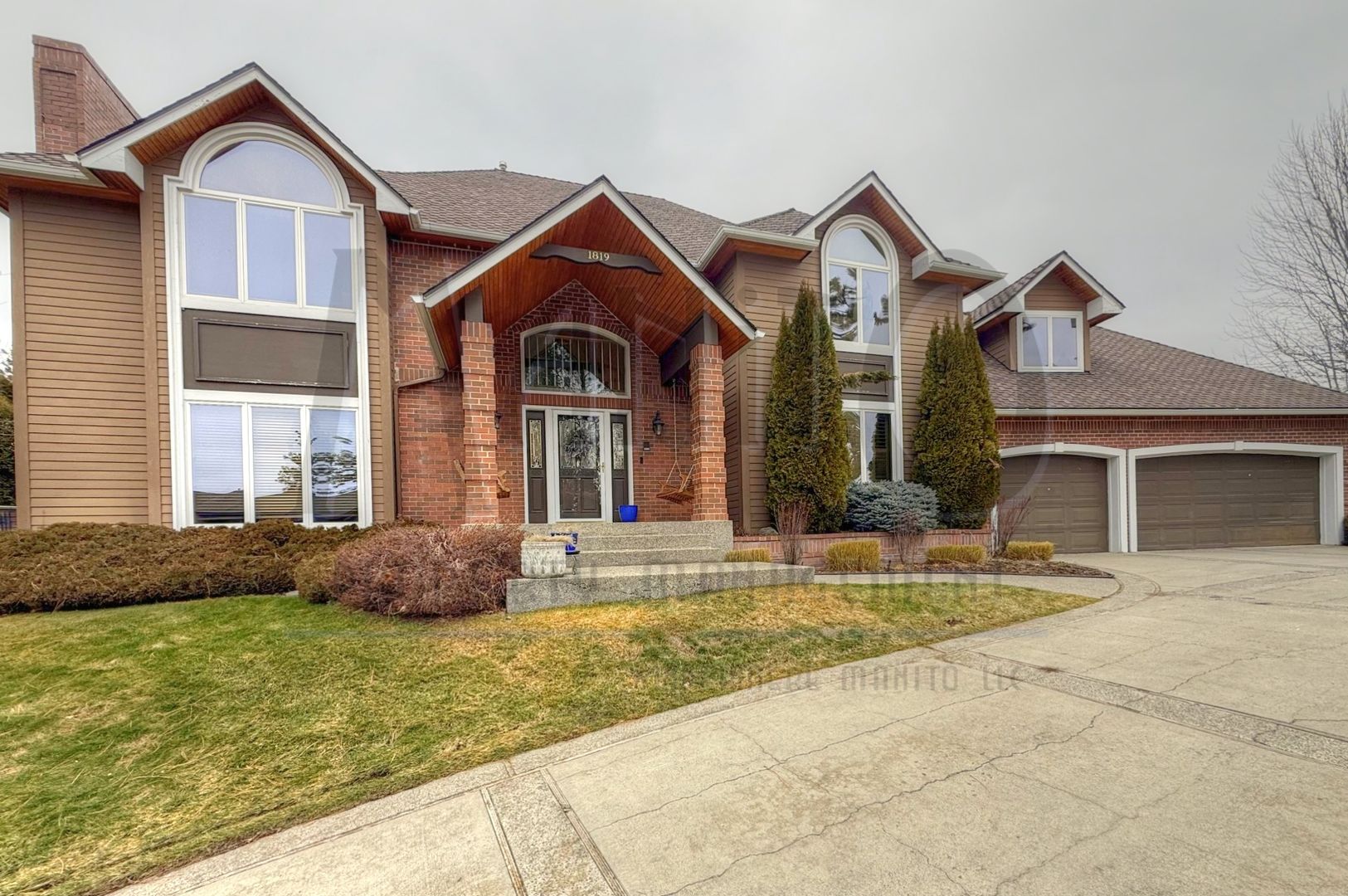 Spokane House: 1819 E Southridge Drive