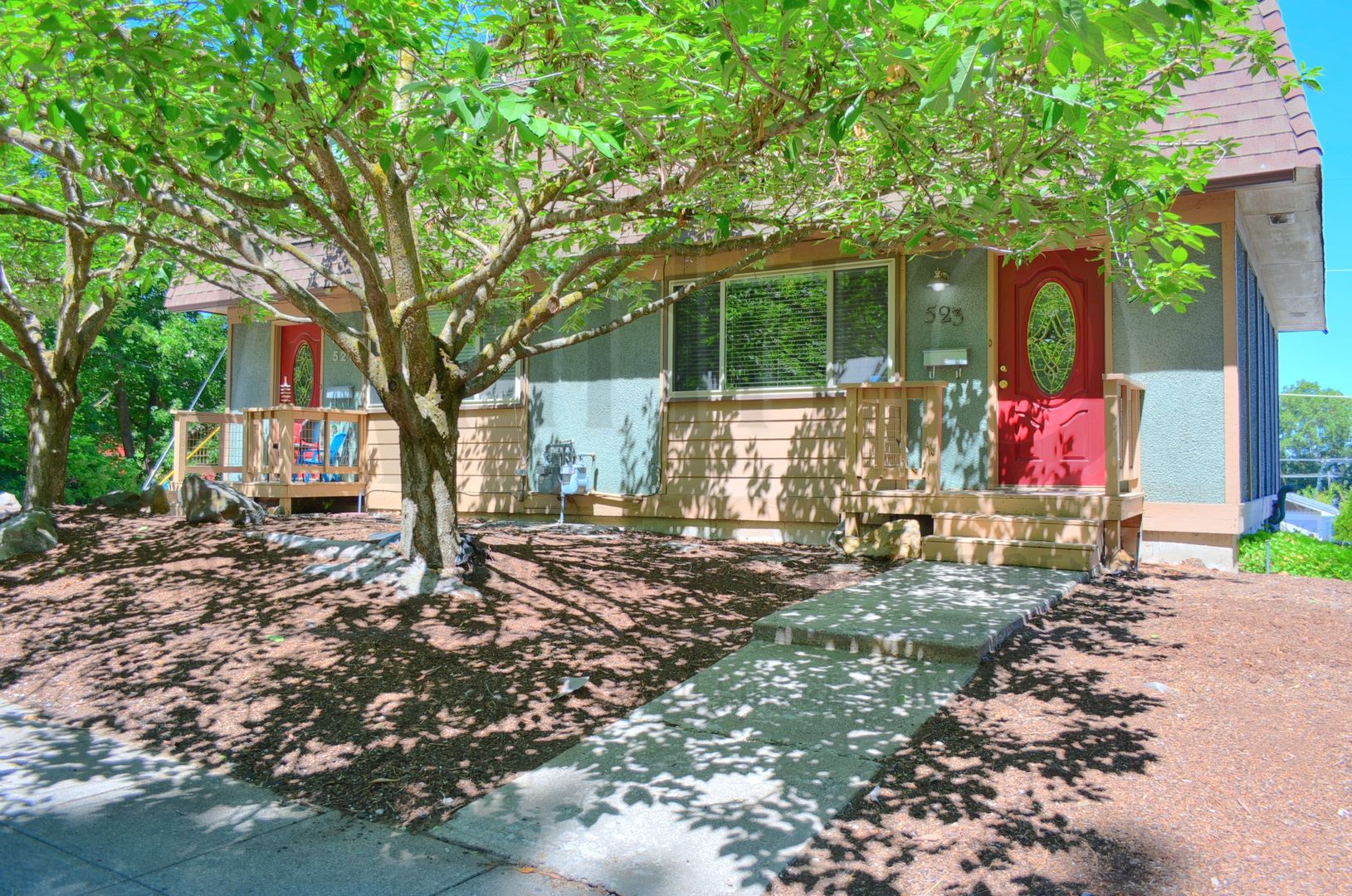 Spokane Apartment: 523 E 11th Avenue