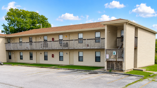 2 Bed 1 Bath Apartment! Water, sewer & trash included!
