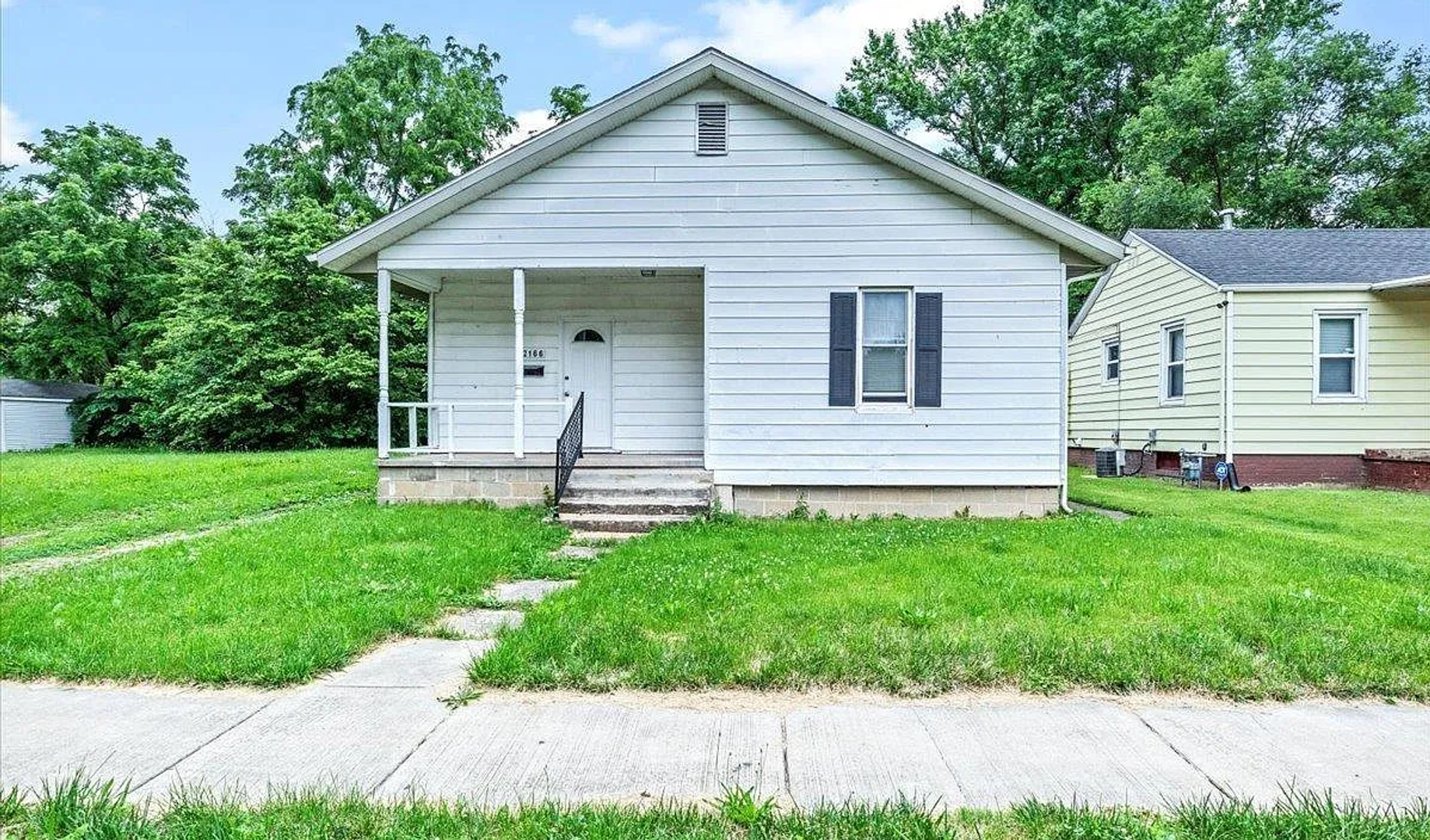 Springfield House: 2166 S. 13th St.